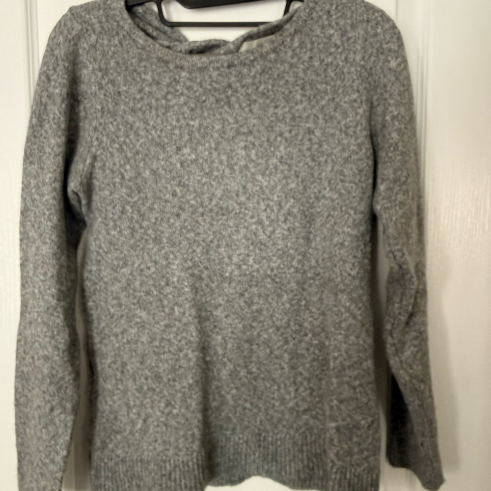 LOFT Women's Heather Gray Crew Neck Sweater